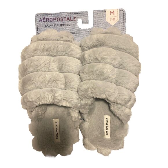 Aeropostale Women’s Faux Fur Soft Slippers Light Gray Size 7/8 NWT - Picture 1 of 2
